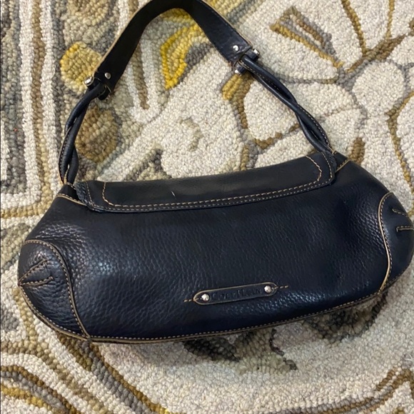💕 Cole haan black leather medium handbag 💕 - Picture 5 of 11
